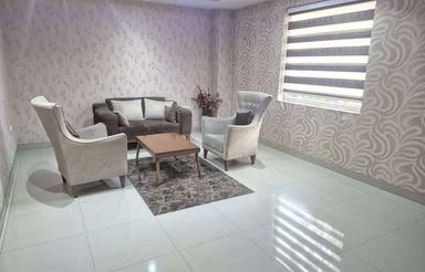 آپارتمان طبقه اول فول سالن پرده خور