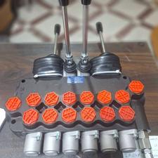 شیر تقسیم انواع بیل بکهو و تراکتور