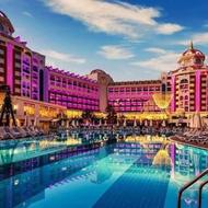 تور هوایی استانبول و زمینی وان و ارمنستان