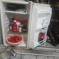 یخچال کوچک معاوضه با تلویزیون 32 صفحه تخت
