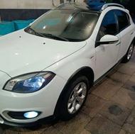 برلیانس کراس موتور بزرگ