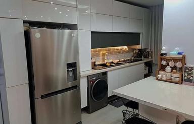 60متر اپارتمان/فول بازسازی/پارکینگ/فاز1