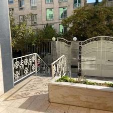 آپارتمان 95 متری /دو خواب /شهرک غرب