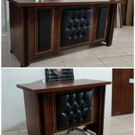 میز مدیریت .منشی. کارمندی .اداری