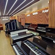 پیانو مرکزی