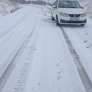 ماشین فوق بی رنگ بدون لیسه لاستیک نو بدون ایراد