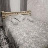 یک عدد تخت دو نفره