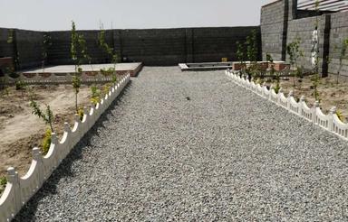 باغچه چهار دیواری