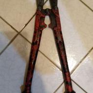 یک عدد قیچی آهنبر کارکرده اما سالم