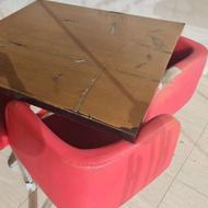 میز و صندلی مخصوص کافه