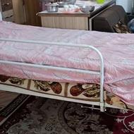 تخت بیمارستانی چرخ دار متحرک باتشک