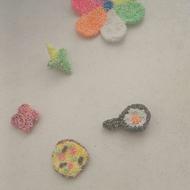 گل تزیینی درست شده با خمیر کلی فومی