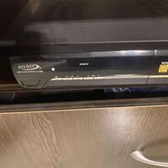 دستگاه دیجیتال به همراه آنتن