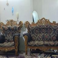 مبل به همراه میز و میز عسلی