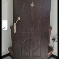 درب ورودی اپارتمان بدون چهار چوب