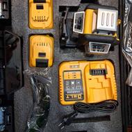 تراز لیزری دیوالت