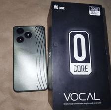 گوشی موبایل وکالVocalمدلV0core نیازمند ال‌سی‌دی LCD شکسته