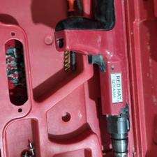 تفنگ میخکوب بتن