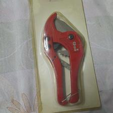 یک عدد قیچی لوله کشی جنس چینی ونو بفروش میرسد قیمت 300تومن