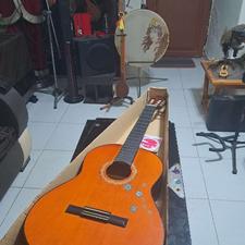 گیتار یاماها c40