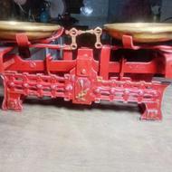 ترازو 2کفه ای قدیمی 1کیلویی مارک دارقرمز