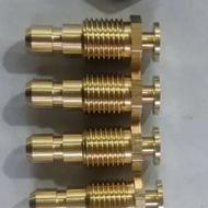 خدمات تراشکاریcnc وطراحی ساخت قالب و دستگاه سازی