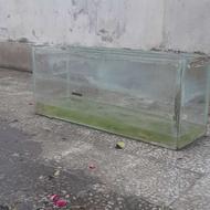 کلیه لوازم اکواریوم رو بدون ماهی میخوام رد کنم کمترین قیمت