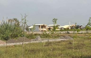 230 متر الحاق به بافت در مزرس اقساطی