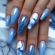 خدمات کاشت ناخن