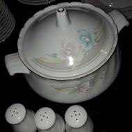 ظروف 12 نفره 95 پارچه ژاپنی