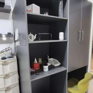 میز کانتر به همراه دکور شیک و کم کار کرد