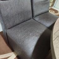 سە عدد صندلی و دو عدد مبل راحتی چرم