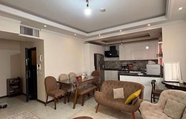 84 متری فول نما تراورتن تمیز کمواحد فردوس شرق