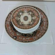 شیرینی خوری و پخش کن