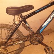 دوچرخه درحد نو سالم و بدنه المی نییم