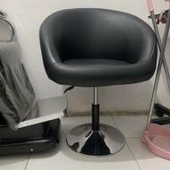 وسایل و تجهیزات سالن زیبایی