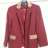 یک عددکت زنانه بفروش میرسد .