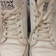 کفش اسپرت، و راحتی