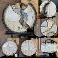 انواع ساعت رزینی در کارگاه تولیدی قاین(گالری ماه )