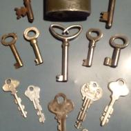قفل و کلید قدیمی
