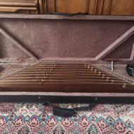 سنتور آذر؛ خوش صدا و زیبا