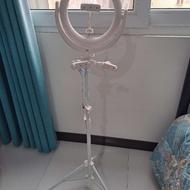 رینگ لایت سفید