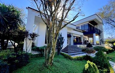 1000 متر ویلاباغ بسیار زیبای مبله وازیوار