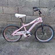 دوچرخه رنگ صورتی سالم ،بدنه المینیوم،تخفیف هم دارد