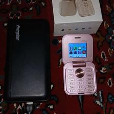 یک عدد موبایل مینی و پاور 30000