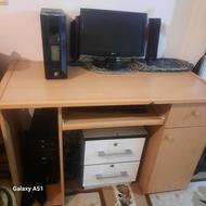 میز کامپیوتر