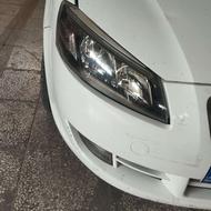 چراغ رانا وجلو پنجره