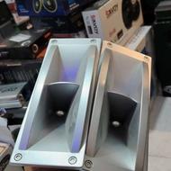 یک جفت سوپرتوییتر سونی