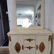 مبل 7نفره با ایینه کنسول (اشانتیون میز وسط وعسلی)