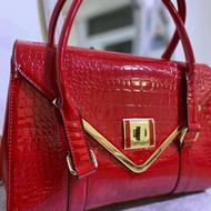 نونو می‌باشد خارجی